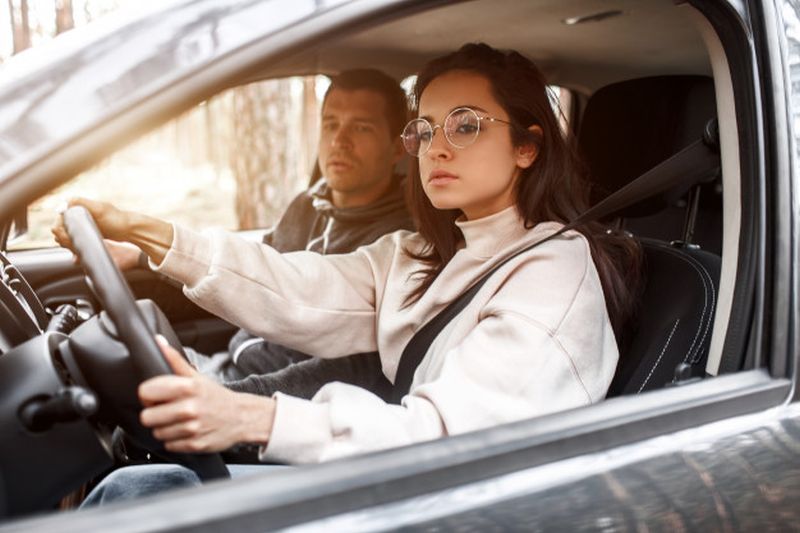 Going Driving 9 Things to Expect from Your First Driving Lesson - 2024 Guide - Hi Boox