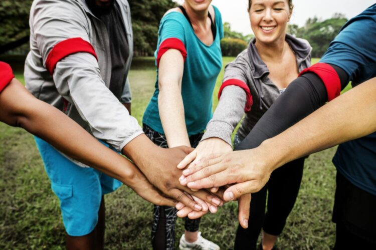 5 Types Of Team Building Activities Your Team Will Actually Love - Hi Boox